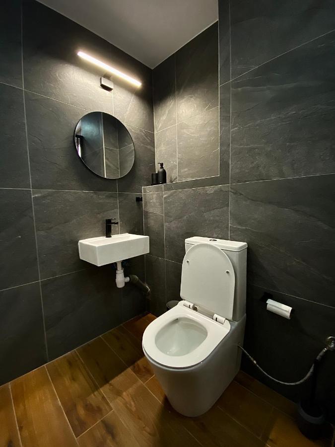 Sea La Vie #1 - Luxury Seaview Apartment 파포스 외부 사진